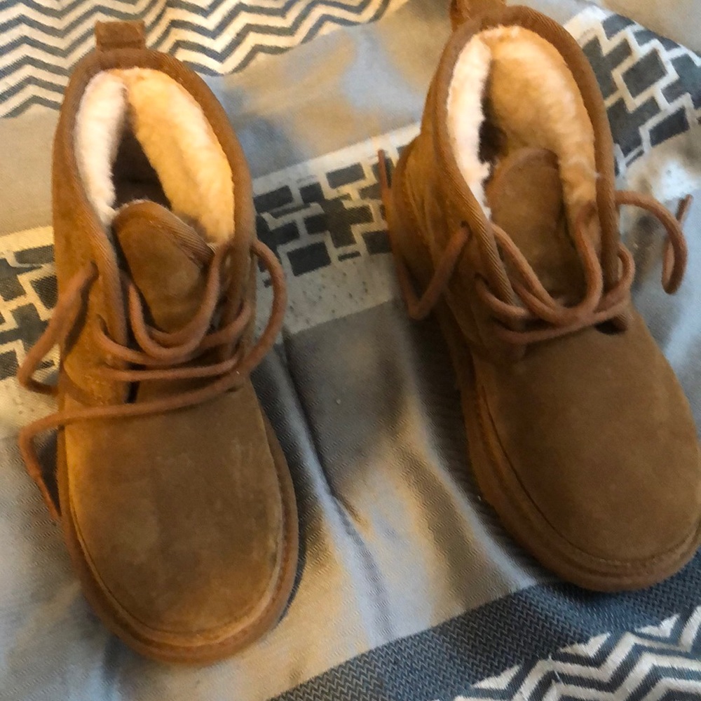 Ugg NEUMEL II BOOTs kids US 1